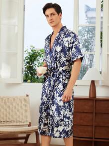 Bata de manga corta con estampado floral azul para hombre con cinturón