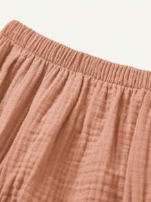 Cozy Pixies Set aus ärmellosem Pullover und Shorts mit Peter-Pan-Kragen und Spitzenverzierung für Baby-Mädchen