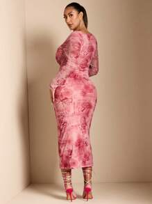 SHEIN BAE 大碼浪漫約會度假蕾絲復古花卉圖案印花網眼束腰中長貼身連衣裙 - 粉色 - 查看 2