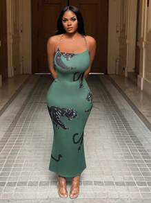 Slaydiva Elegant Metal Chain Suspender Decorated Straight Collar All-Over Dark Green Tiger Print Pattern Tight Long Dress Women's Dress-H