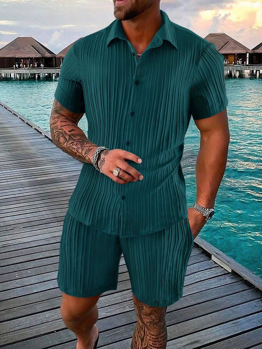 Manfinity RSRT Men's Vacation And Casual Solid Color Short Sleeve Shirt With Shorts Set - Green - View 1