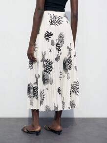 Maija Women's Ocean Themed B&W Graphic Print Pleated Midi Skirt