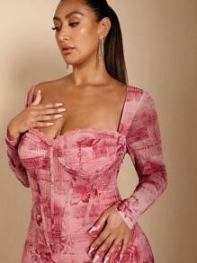 SHEIN BAE 大碼浪漫約會度假蕾絲復古花卉圖案印花網眼束腰中長貼身連衣裙 - 粉色 - 查看 5