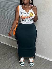 Slaydiva Summer Leisure Vacation U-Neck Hollowed Out Coconut Tree English Slogan Printed In The Front Truncated White Vest Tassel Dark Green Skirt Women's Two-Piece Set-H