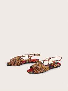 Meerkleurige handgeweven platte sandalen met bandjes van kunstsuède voor dames, modieuze gevlochten textuur, willekeurig gevlochten patroon en materialen (bloemen/planten) en kleur