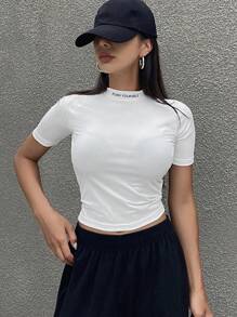 DAZY 女式字母印花半高领修身短款短袖T恤，秋季服装