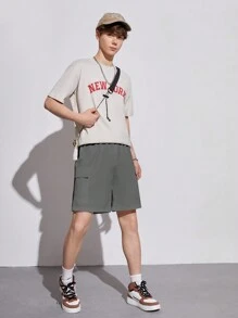 SHEIN Teenager Jungen Lässig College Pendler Tooling Stil weiß Cargo gewebte Shorts mit Taschen, Frühling/Sommer