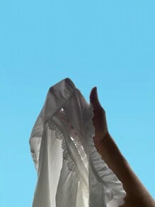 Vestido blanco lindo y casual para niñas con delicado diseño de encaje hueco en el cuello y los puños de las mangas, que irradia elegancia y nobleza. Este vestido viene con un cinturón fino para mejorar su apariencia al usar capas y elasticidad ajustable en la cintura, lo que aumenta su practicidad y sentido de moda. Adecuado para uso diario, reuniones familiares, fiestas de cumpleaños o salidas. - Multicolor - Ver 7