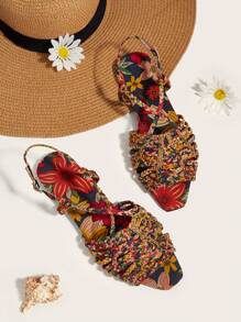 Meerkleurige handgeweven platte sandalen met bandjes van kunstsuède voor dames, modieuze gevlochten textuur, willekeurig gevlochten patroon en materialen (bloemen/planten) en kleur