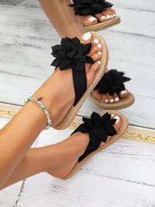 Chaussures d'été noires à la mode pour femmes, chaussures plates de style tissé pour femmes, sandales de plage décontractées, chaussures sans lacets avec semelle de type [tongs]