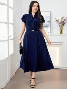 Modelyn 優雅純色蕾絲修邊連衣裙，適用於大尺碼女性，夏季 - 藏蓝色 - 查看 4