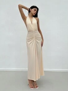 SHEIN Privé 女士简约优雅纯色褶皱露背度假连衣裙 - 米色 - 查看 1