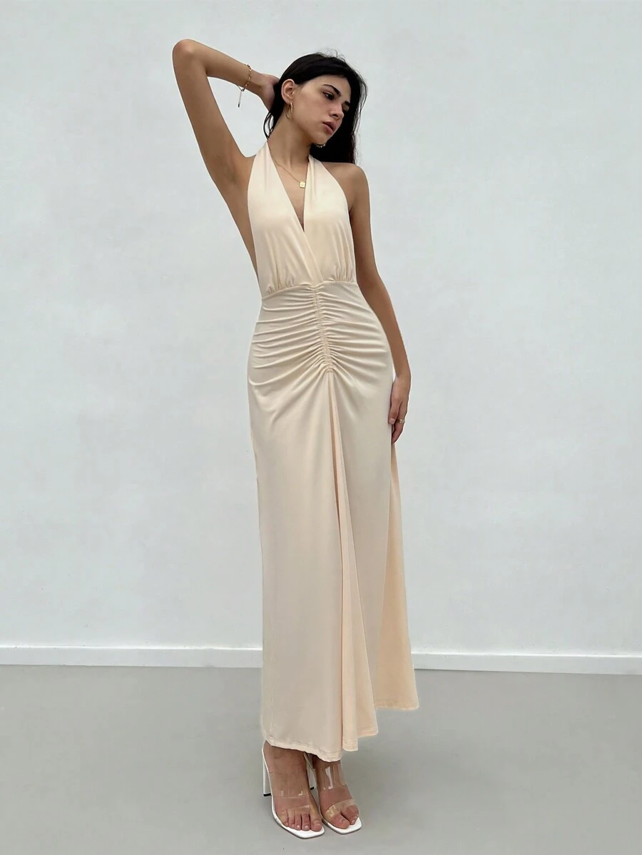 SHEIN Privé 女士简约优雅纯色褶皱露背度假连衣裙 - 米色 - 查看 1