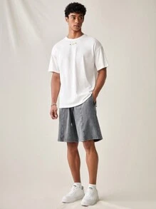 Manfinity RebelGame Men's Fashionable Loose-Fit Elastic Waist Snow Washed Shorts For Daily Casual Wear