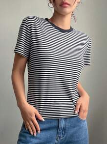 DAZY 女士條紋印花圓領短袖休閒T恤，夏季 - 黑色 - 查看 4