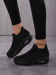 Zapatos de mujer modernos de fácil calzado con suelas curvas - Negro - Ver 3