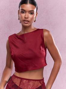 MISSGUIDED Slash Neck Crop Top Sleeveless Silky Evening Party Club Wear Satin Finish Asymmetric Neckline Modern Minimalist Party Summer Festival Fashion Crop - Red - View 4