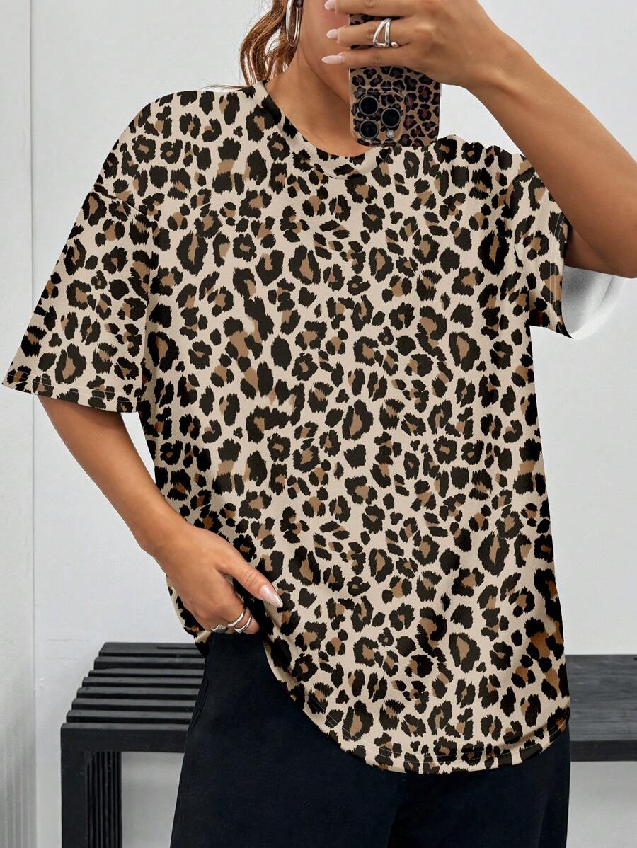 SHEIN EZwear Women's Plus Size Loose Fit Leopard Print Round Neck Short Sleeve T-Shirt, Casual Summer Pullover Suitable For Going Out
