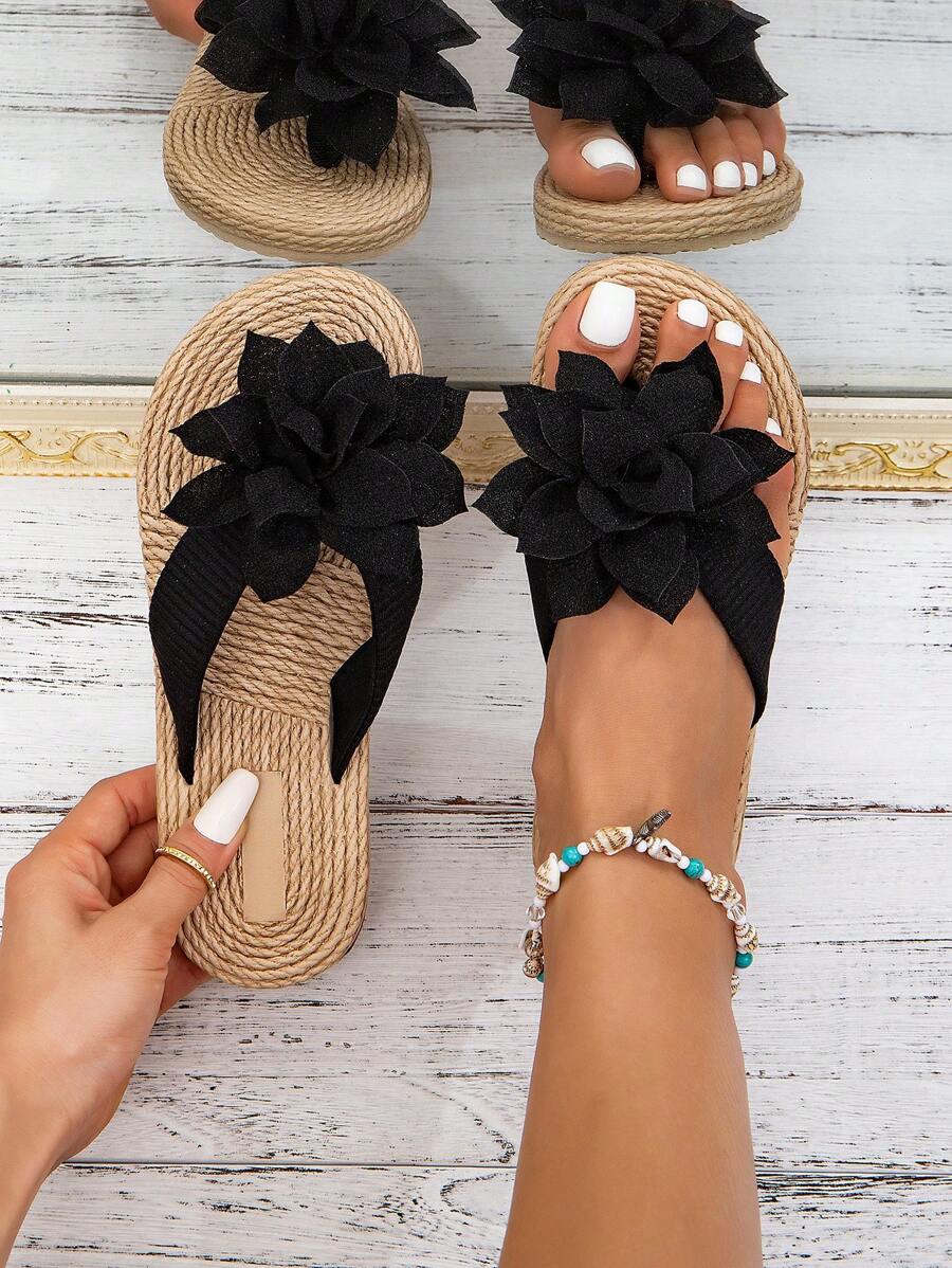 Chaussures d'été noires à la mode pour femmes, chaussures plates de style tissé pour femmes, sandales de plage décontractées, chaussures sans lacets avec semelle de type [tongs]