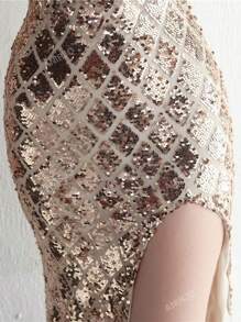 Beaded Fringe V-Neck Split Sequin Shoulder Top