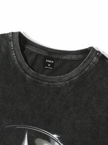 Manfinity EMRG Men Summer Casual Short Sleeve T-Shirt With Star And Character Graphic Print, Round Neck, For Going Out - Black - View 4