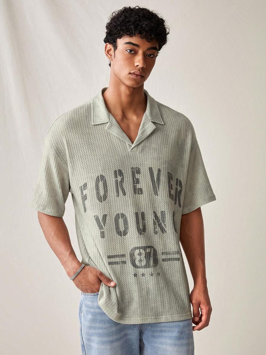 Manfinity VCAY Men's Fashionable Casual English Printed Polo Short Sleeve Loose Shirt For Everyday Wear - Olive Green - View 1