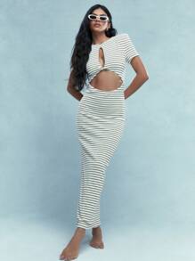 MISSGUIDED Textured Striped Shoulder Padded Cut Out Short Sleeve Bodycon Maxi Dress