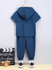 SHEIN Chàng trai trẻ Giải trí áo có mũ Thư dập nổi Mẫu Áo thun Và Quần Bộ - màu xanh lá - Xem 2