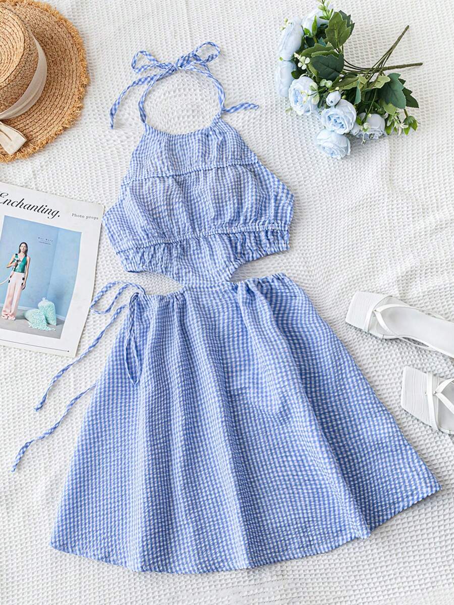 Soleia Blau-weißes kariertes romantisches Halfter Plissee Cut Out A-Linie Sommerkleid, Kleid, Sommerbekleidung - Blau-Weiß - Übersicht 1