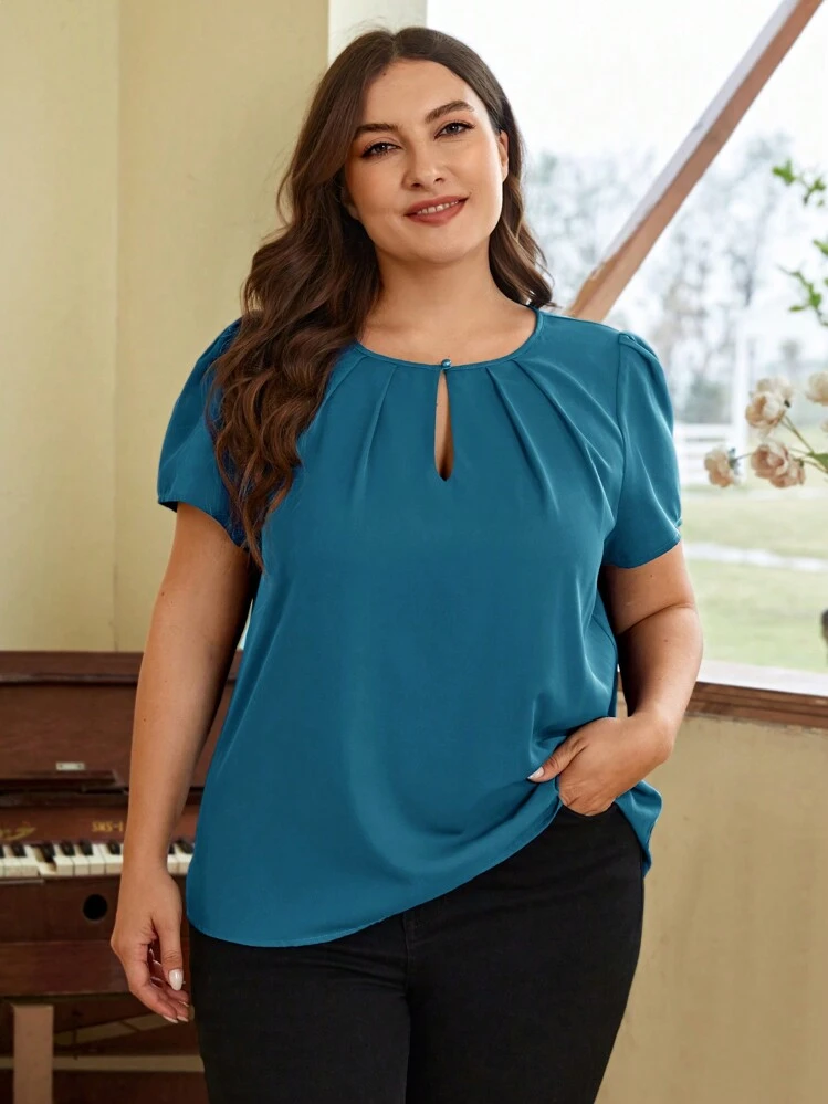 SHEIN Clasi Blusa suelta de talla grande para mujer con manga corta abullonada, pliegues y cuello con agujero de cerradura, de unicolor para el verano - Agua verde azul - Añade 1