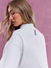 MISSGUIDED 背面徽标标签 Polo 领落肩短款 T 恤 - 白色 - 查看 3