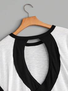 SHEIN Essnce Women's Summer Casual Fit Short Sleeve Batwing Top With Hollow Back And Contrast Color Round Neck Summer T Shirts Summer Women Summer Fits Summer Women Tops Summer Women Black And White - Black and White - View 6