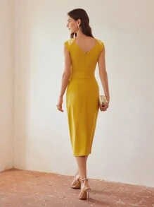 MOTF PREMIUM ชุดเดรสคอวี 3D APPLIQUES แบบพับจีบ - สีเหลือง - ดู 7