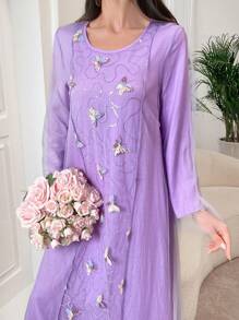 Al Najma 女士优雅圆领阿拉伯长袖网眼拼布连衣裙，朴素全长长袍，浪漫优雅长袖连衣裙 - 紫色 - 查看 6