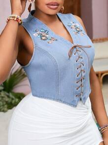 SHEIN VCAY Plus Size Blue Denim Jacket With Tie Embroidered Vest For Casual Or Holiday - Light Wash - View 4