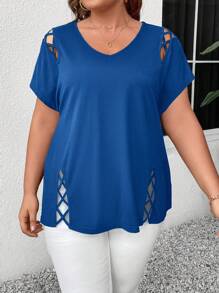 SHEIN LUNE Camiseta de verano para mujer de talla grande en un solo color, con cuello en V, tirantes cruzados y detalle de huecos - azul real - Ver 6
