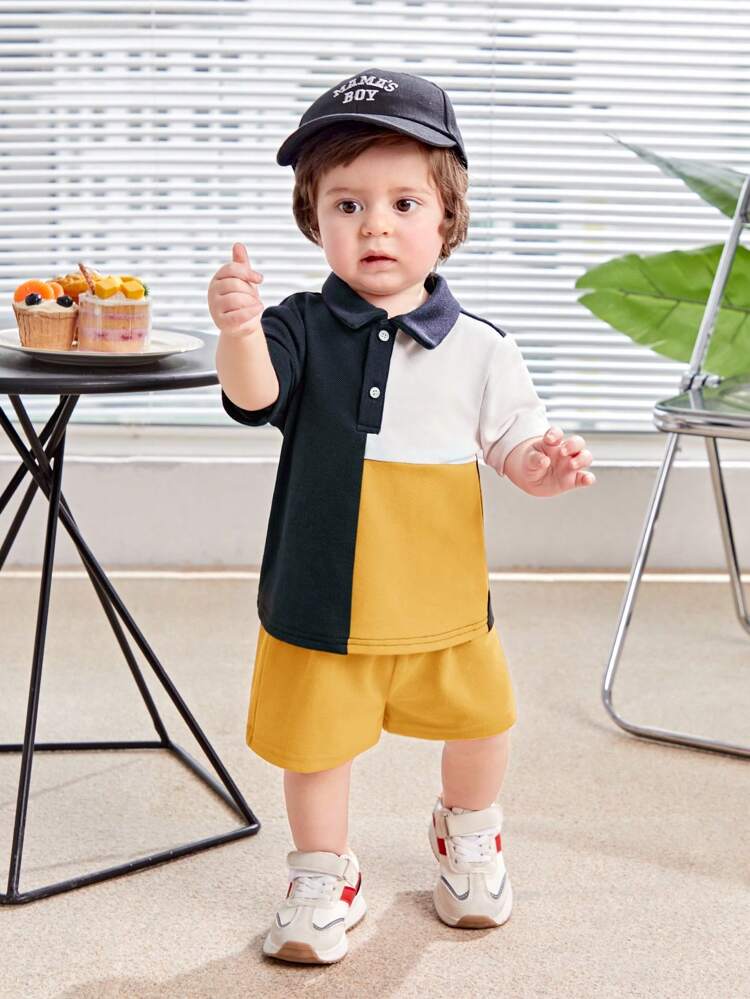 Baby Boy
Contrast Collar Short Sleeve Half-Zip Pullover Solid Color Shorts 2pcs/Set