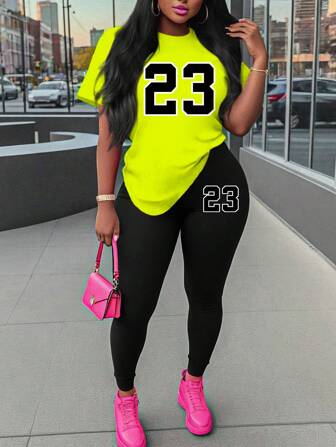 Zolique 女款圓領數字印花夏季短袖T恤和緊身褲套裝