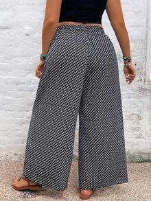 SHEIN VCAY 加大尺寸度假舒適花卉印花寬腿黑色褲子，帶口袋 - 黑與白 - 查看 2