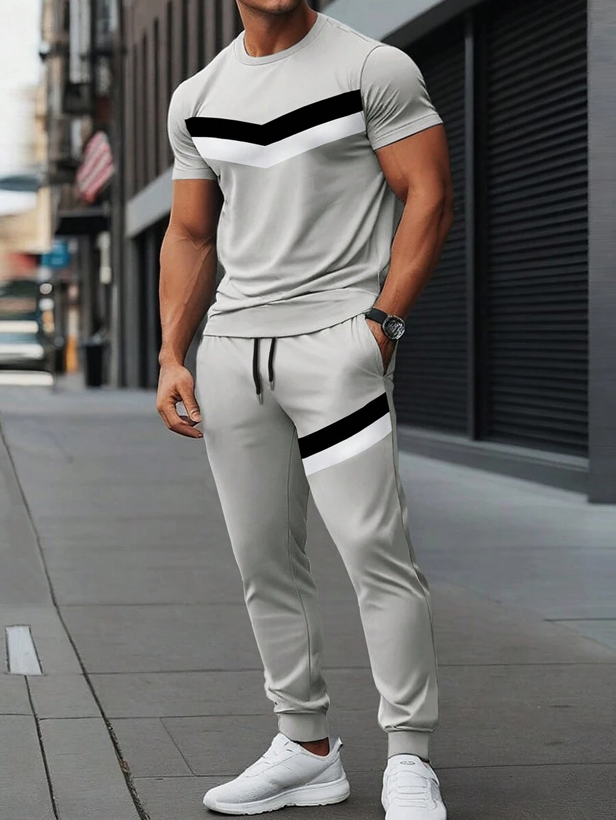 Manfinity Homme 男士夏季条纹印花休闲短袖 T 恤和抽绳腰长运动裤套装，适合丈夫外出 - 彩色 - 查看 1