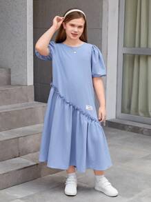 SHEIN Vestido para niñas preadolescentes de talla extendida con manga corta tipo burbuja, corte holgado, tejido texturizado y decoración con etiqueta tejida - Azul - Ver 3