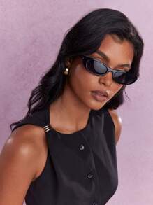 MISSGUIDED Chaleco sin mangas con detalle metálico asimétrico - Negro - Ver 3