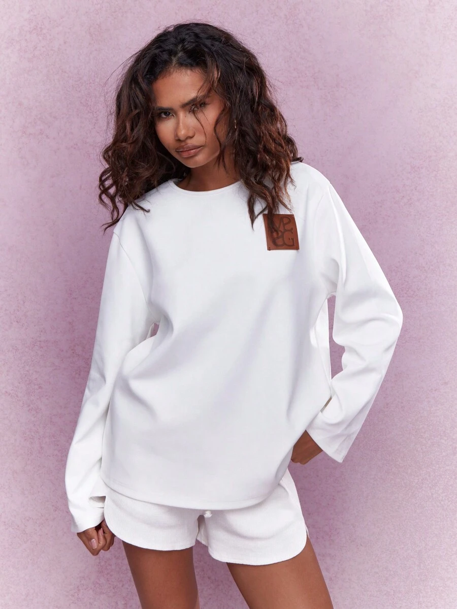 MISSGUIDED Logo Drop Shoulder Long Sleeve Oversized T Shirt - White - View 1