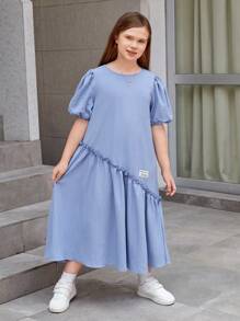 SHEIN Vestido para niñas preadolescentes de talla extendida con manga corta tipo burbuja, corte holgado, tejido texturizado y decoración con etiqueta tejida - Azul - Ver 5