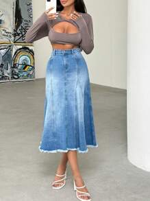 RueChic Low-Waist Light Blue Beaded Shorts, Handmade - Blue - View 4