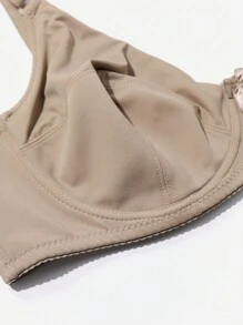 حمالة صدر نسائية مريحة بلون سادة مطاطية و سلك داخلي نحيفة للغاية , لباس يومي للمقاسات الكبيرة