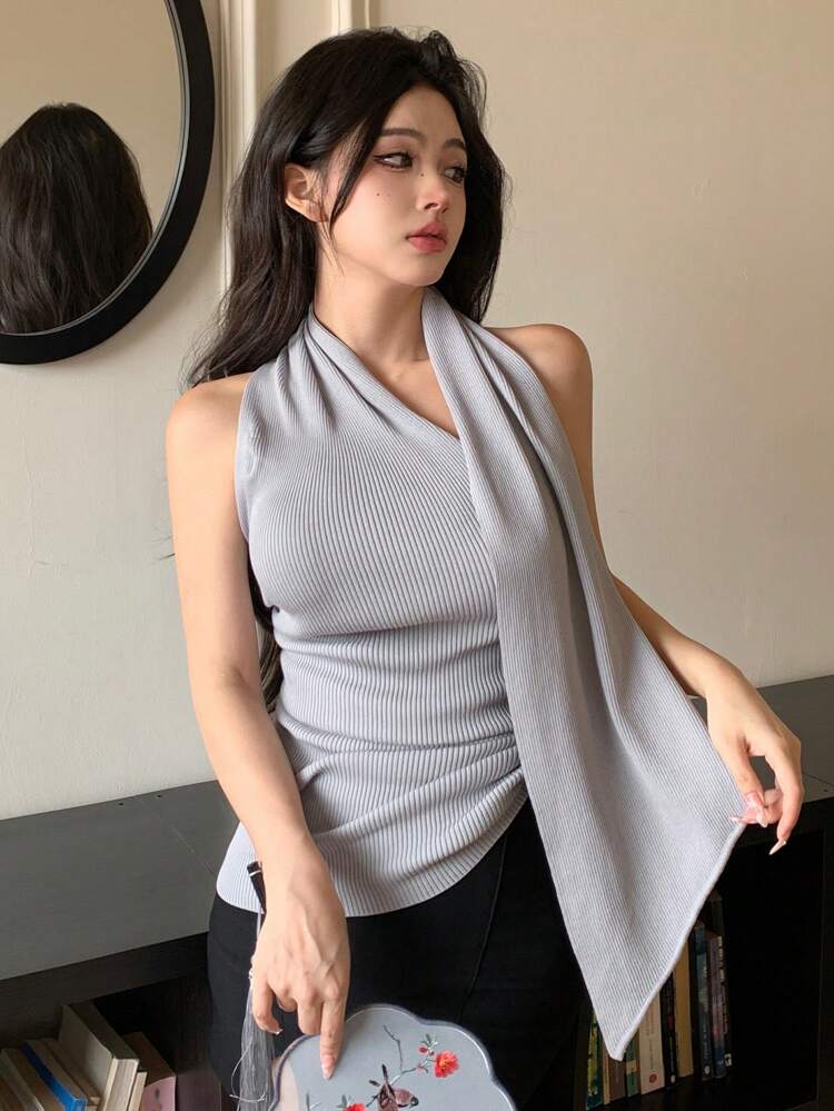 Ladies' Solid Color Simple Knitted V-Neck Top With Halter For Daily Wear