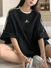 黑色