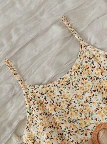 SHEIN 年轻女孩碎花细肩带休闲连衣裙，舒适百搭，适合春、夏、秋，适合 4-7 岁女孩在户外、上学、居家和度假时穿着