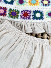 Cozy Pixies Conjunto de dos piezas en color albaricoque para bebé niña con top de tirantes de ganchillo con diseño de cintas de colores empalmado con pantalones cortos con dobladillo de volantes. Lindo diseño floral de yemas. Ideal para llevar en casa durante el verano o para vacaciones, estilo casual coreano y japonés.